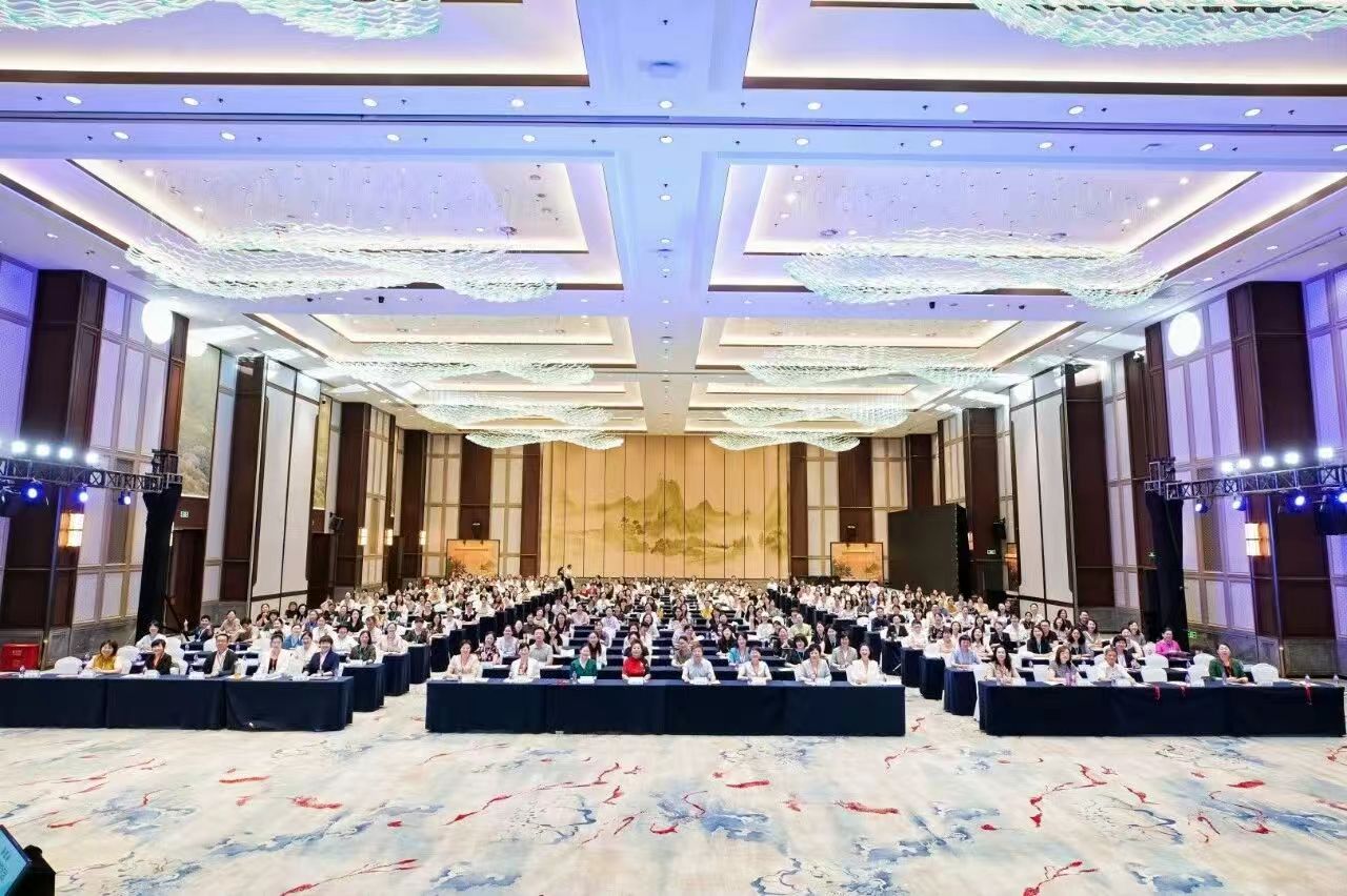 leyu-乐鱼（中国）官方网站_leyu.com受邀出席中华护理学会护理职业教育学术交流会，并发表《AI驱动高质量专业建设与人才培养》主题演讲